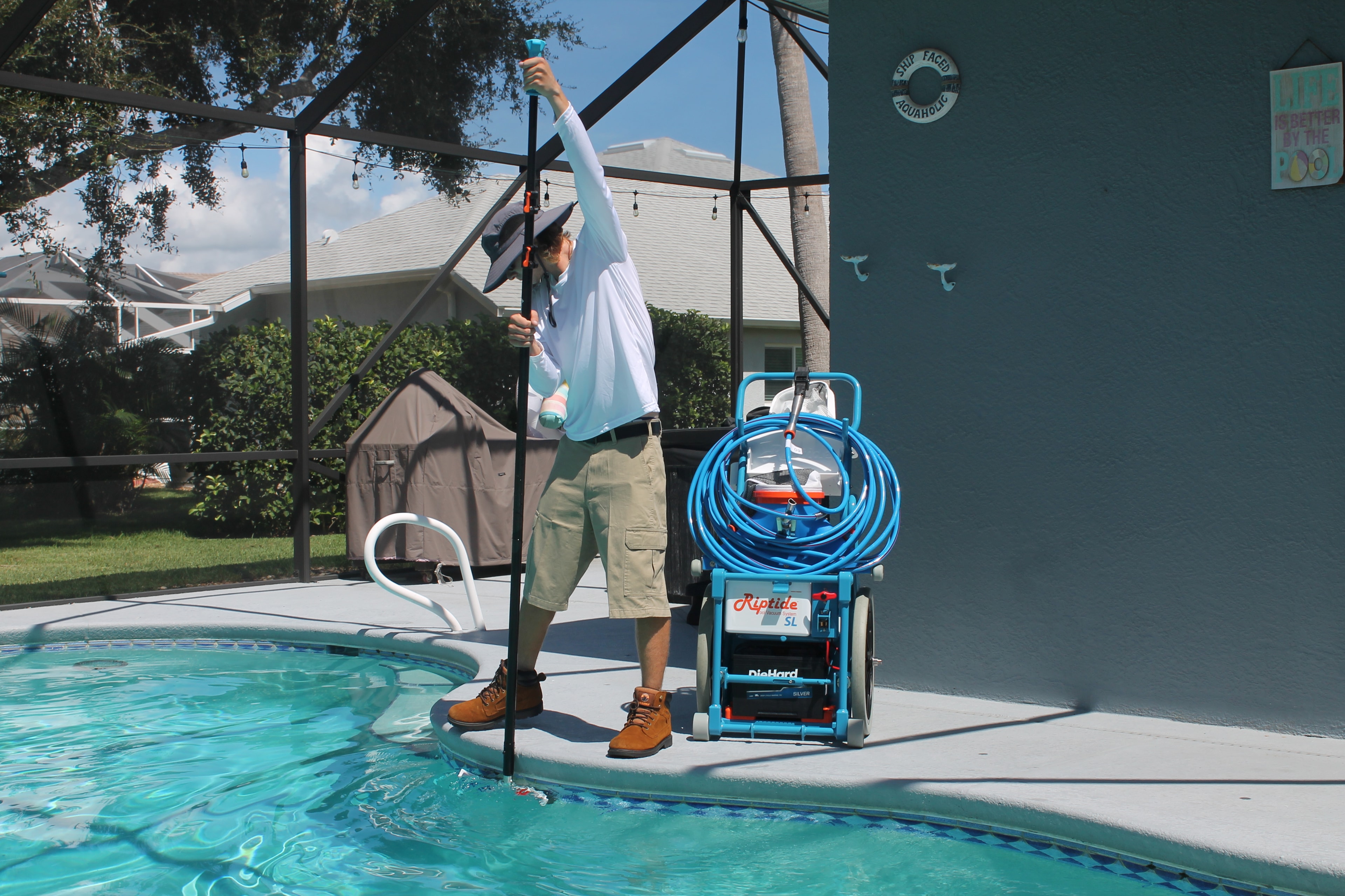 Pool repair service